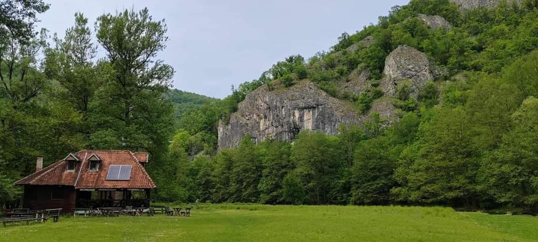 Apartman Cherry Gradac Valjevo Buitenkant foto